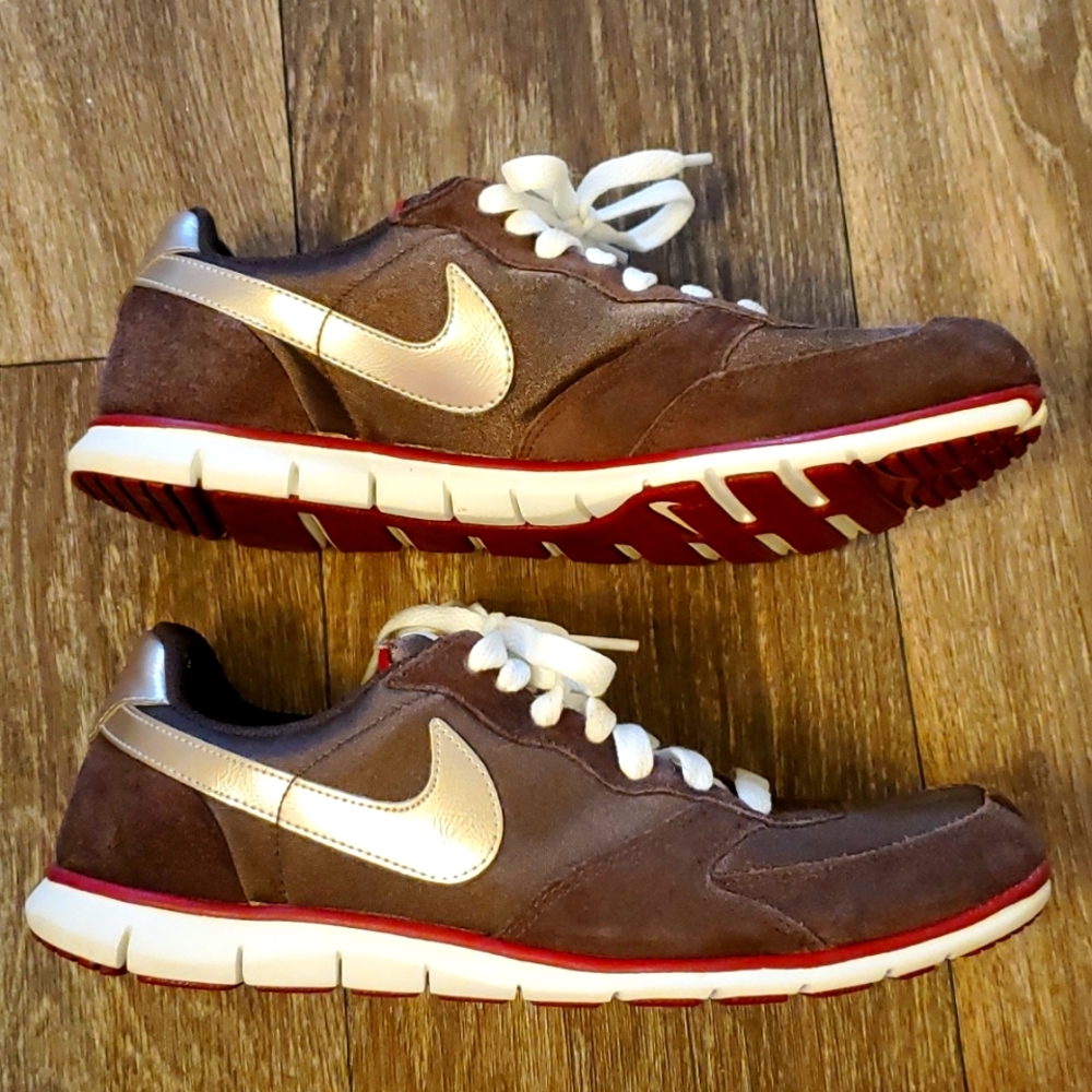 Rare Nike Eclipse brown/red/gold sneakers